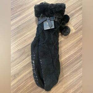 Frye Home Socks - Black Cable Knit, Faux Fur Trim